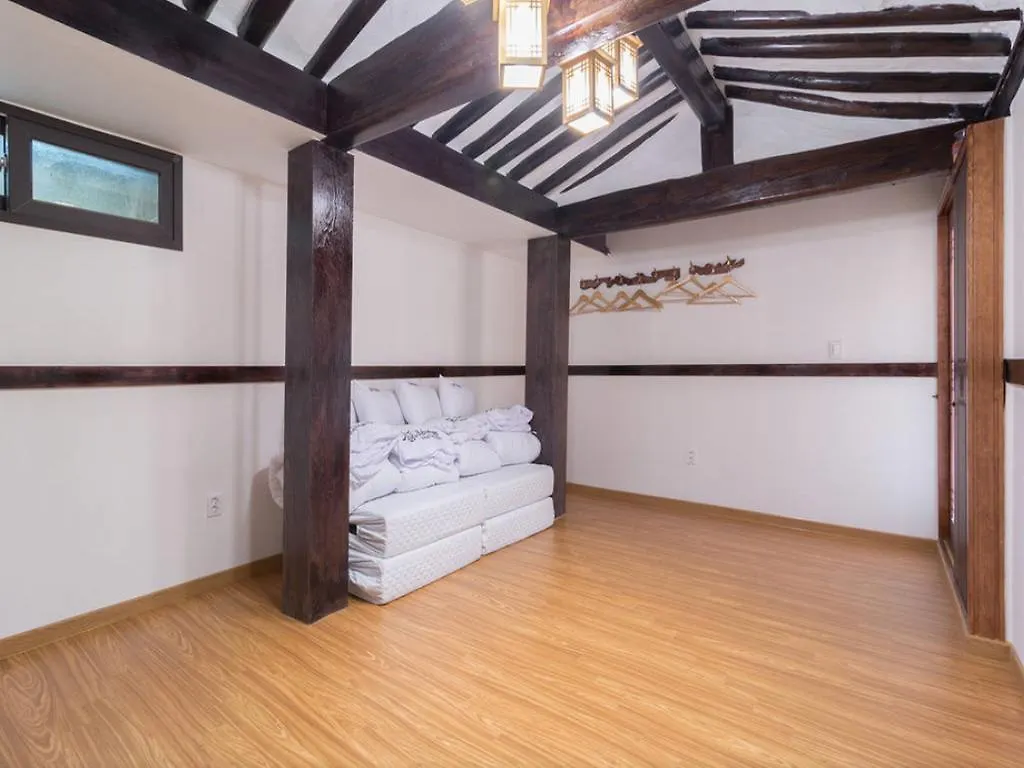 Bibimbap Hanok Guesthouse Insadong Seoul 2*,  South Korea