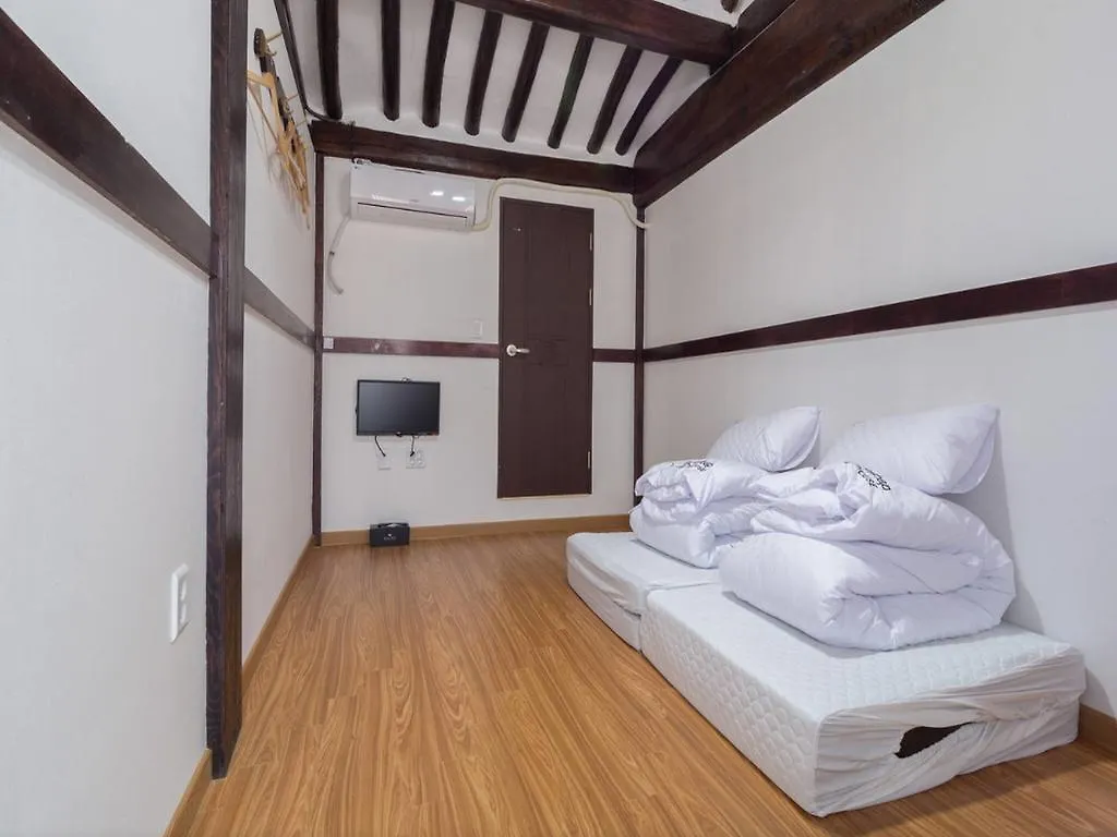 Bibimbap Hanok Guesthouse Insadong Seoul Guest house