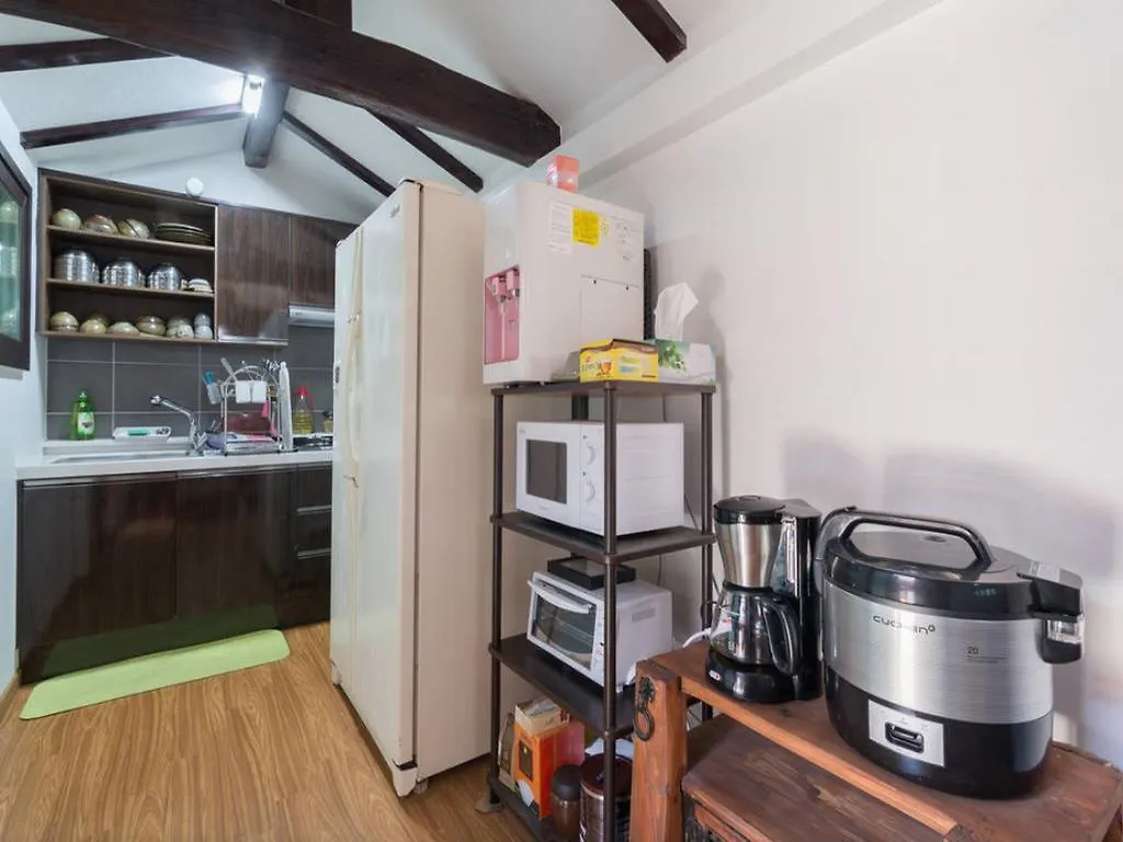 Bibimbap Hanok Guesthouse Insadong Seoul 2*,