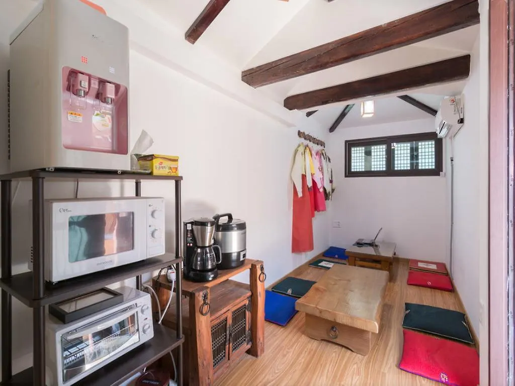 Bibimbap Hanok Guesthouse Insadong Seoul