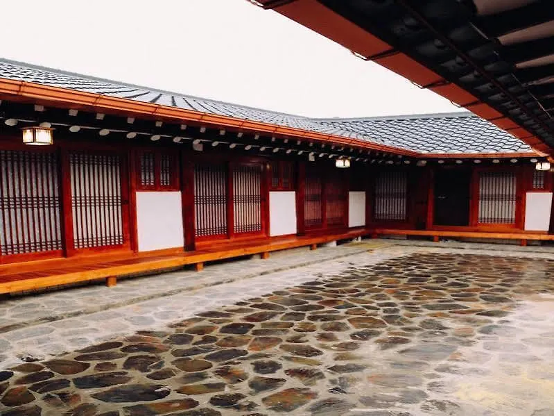Bibimbap Hanok Guesthouse Insadong Seoul